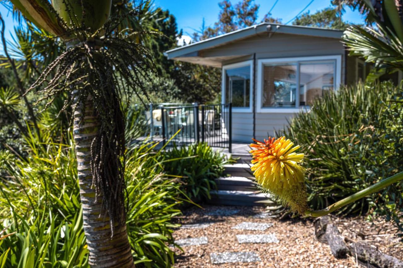 Tawa Cottage - Coast & Country Oneroa Экстерьер фото