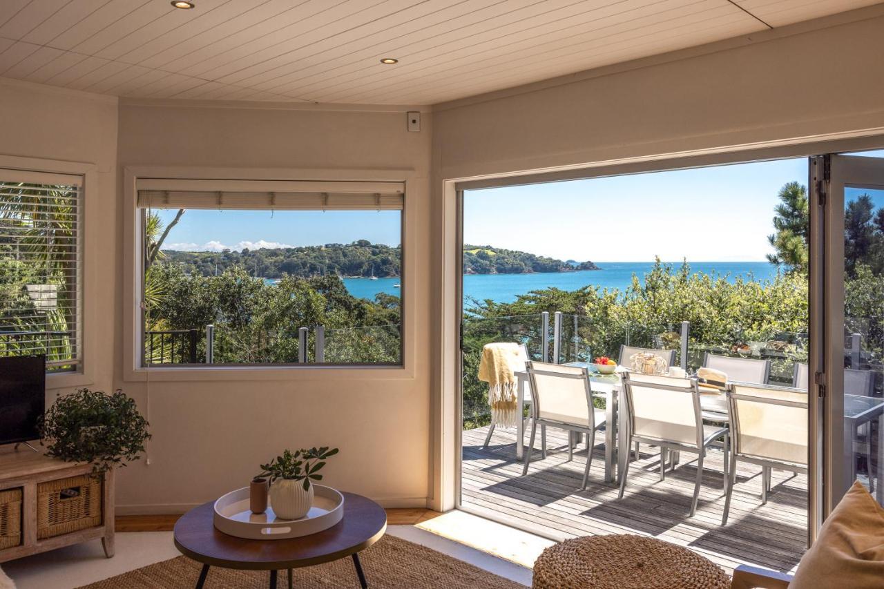 Tawa Cottage - Coast & Country Oneroa Экстерьер фото